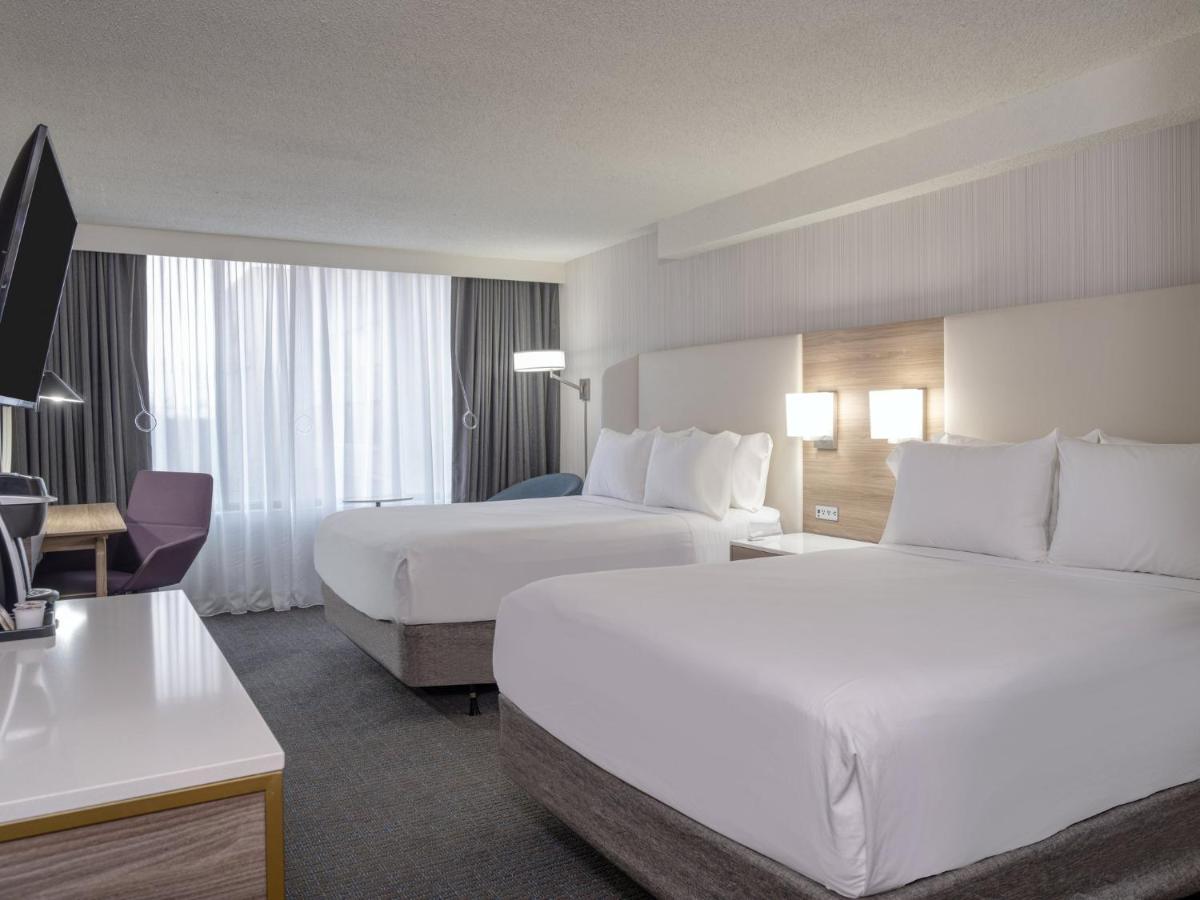 Hotel Crowne Plaza Indianapolis-Airport By Ihg Exterior foto