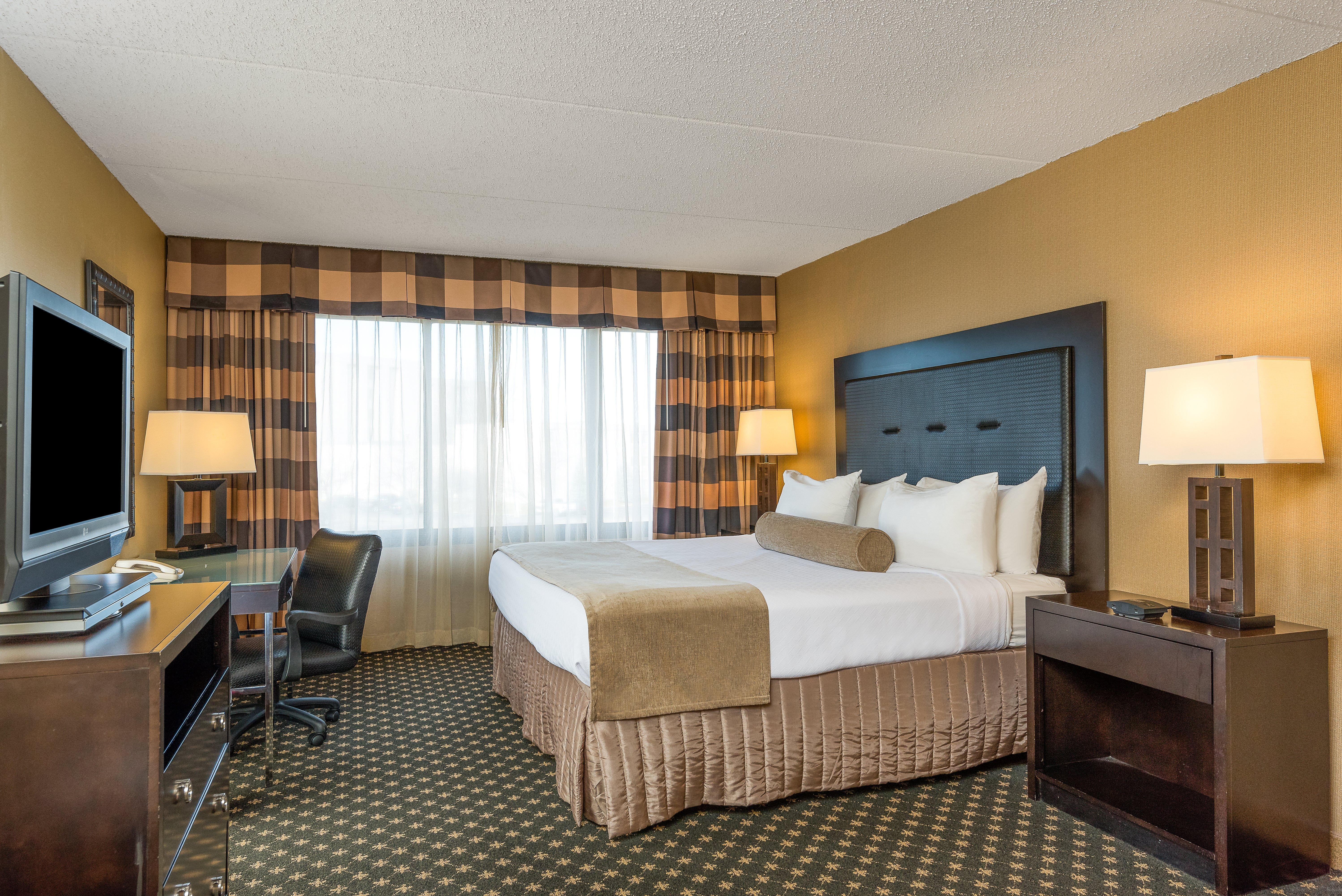 Hotel Crowne Plaza Indianapolis-Airport By Ihg Exterior foto