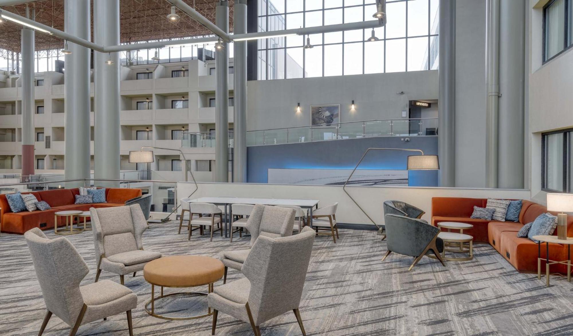 Hotel Crowne Plaza Indianapolis-Airport By Ihg Exterior foto
