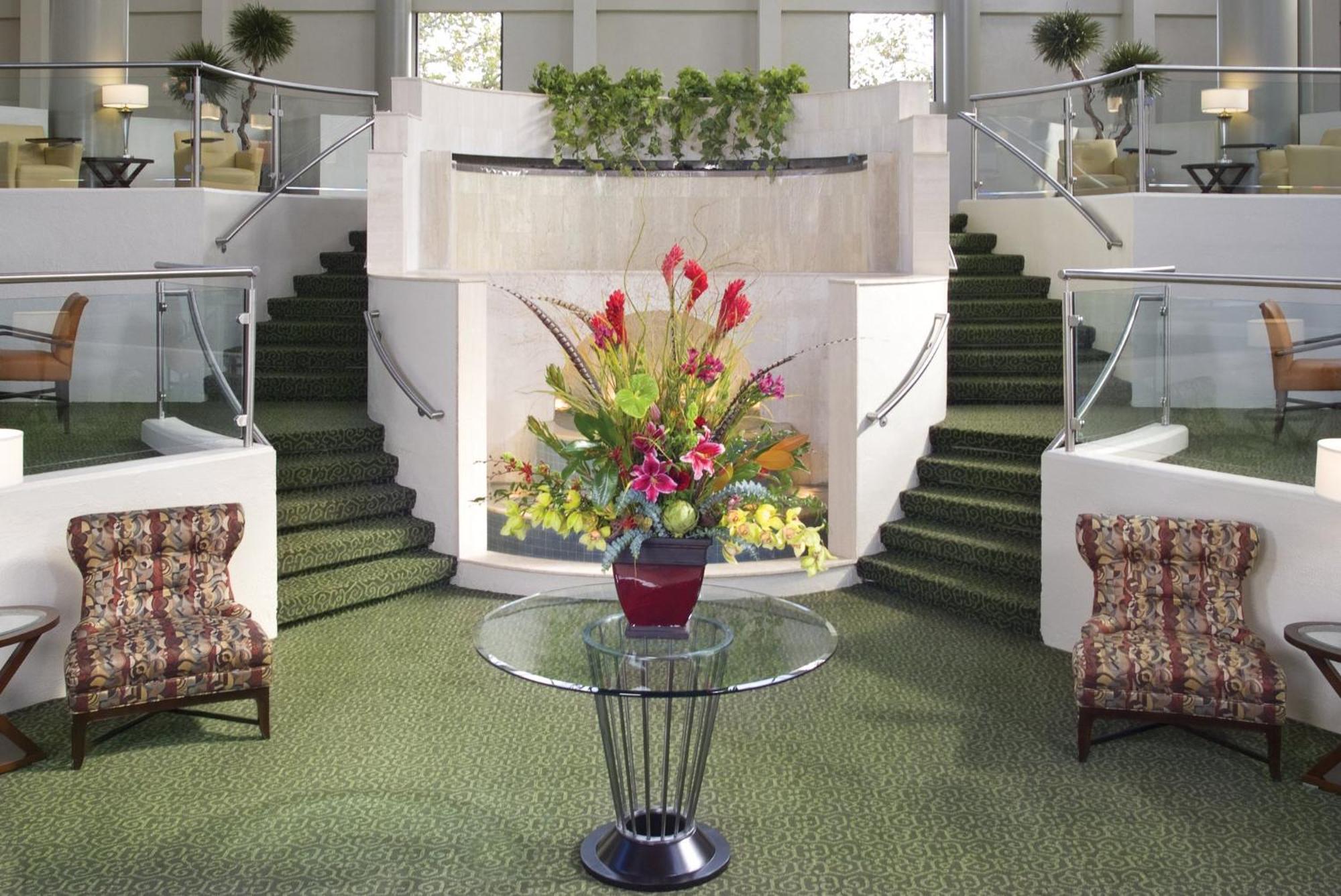 Hotel Crowne Plaza Indianapolis-Airport By Ihg Exterior foto
